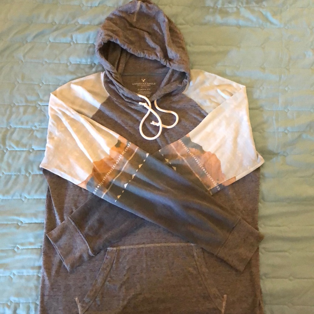 Men’s long sleeve hoodie shirt